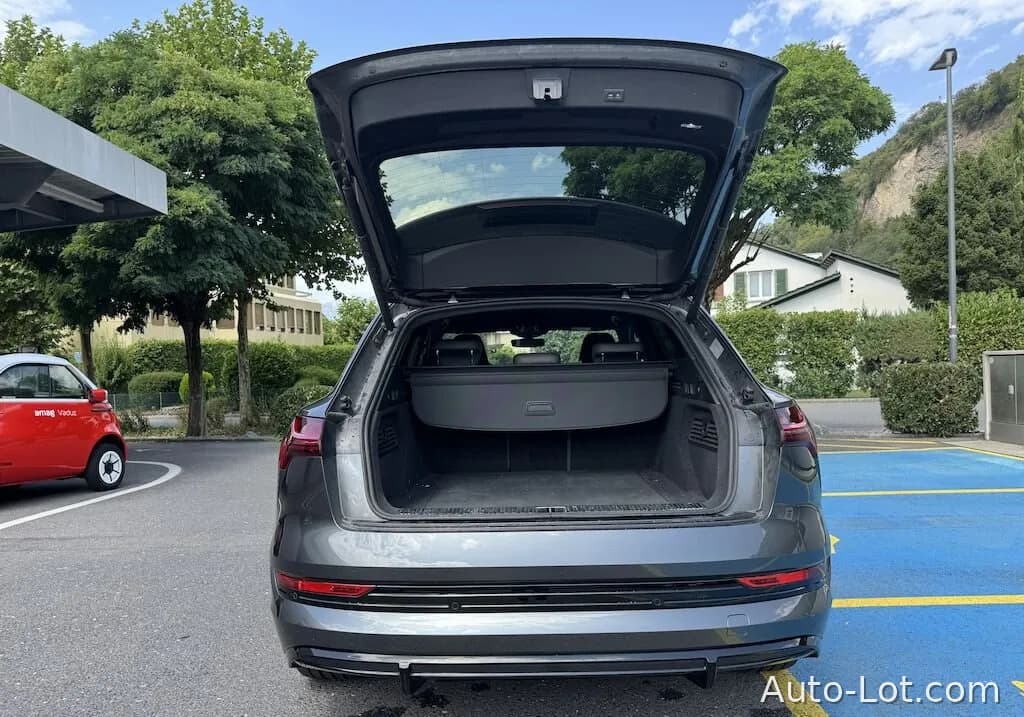 Audi e-tron 55 qu - фото 14
