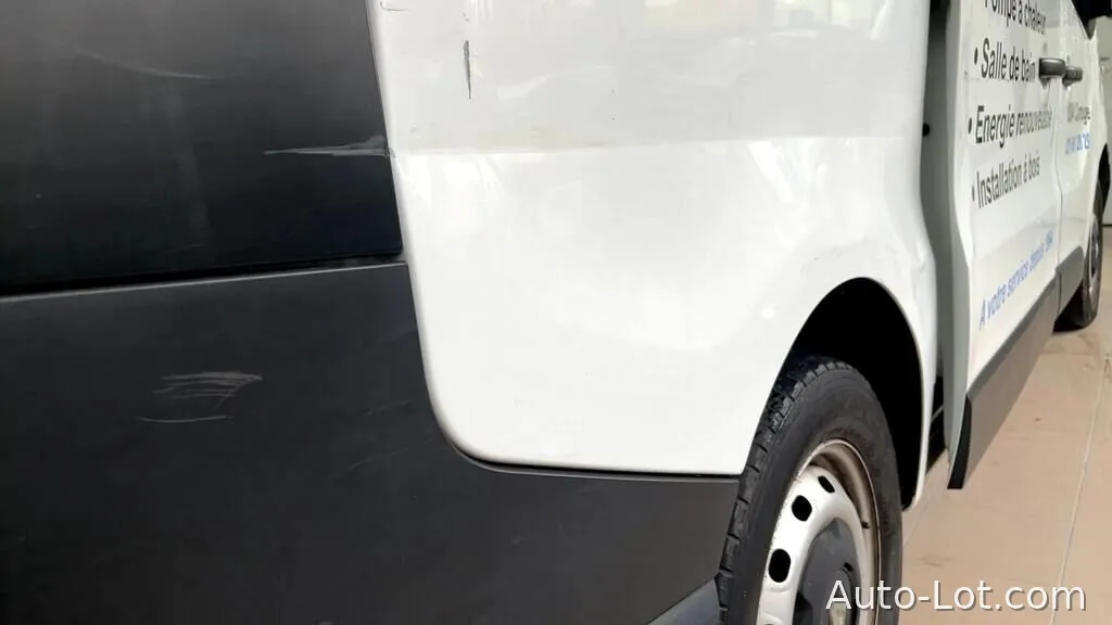 RENAULT Trafic dCi95 2.7 Access - фото 11