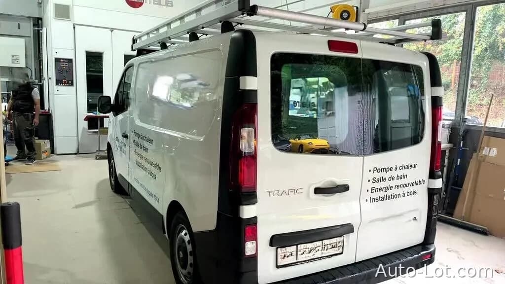 RENAULT Trafic dCi95 2.7 Access - фото 4