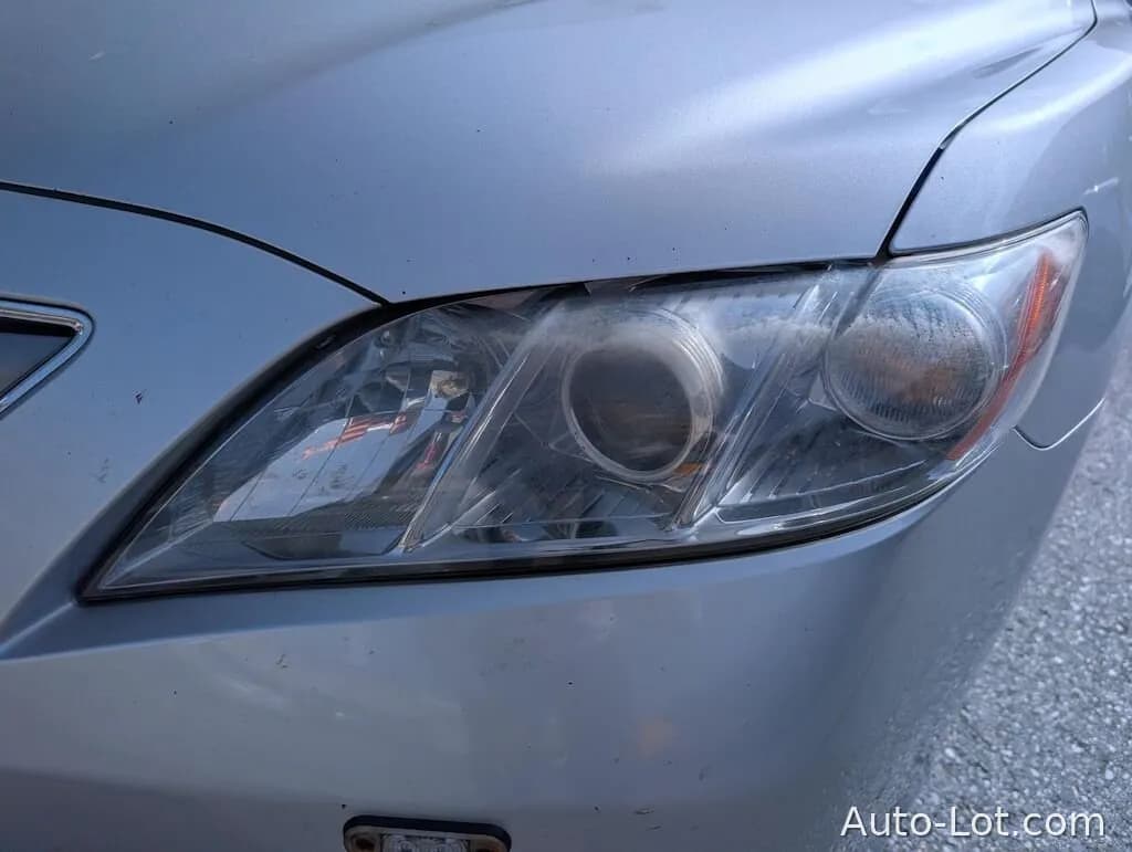 TOYOTA CAMRY HYBRID - фото 24