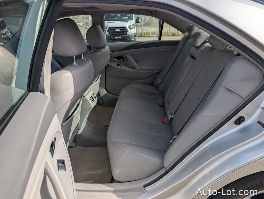 TOYOTA CAMRY HYBRID - фото 8