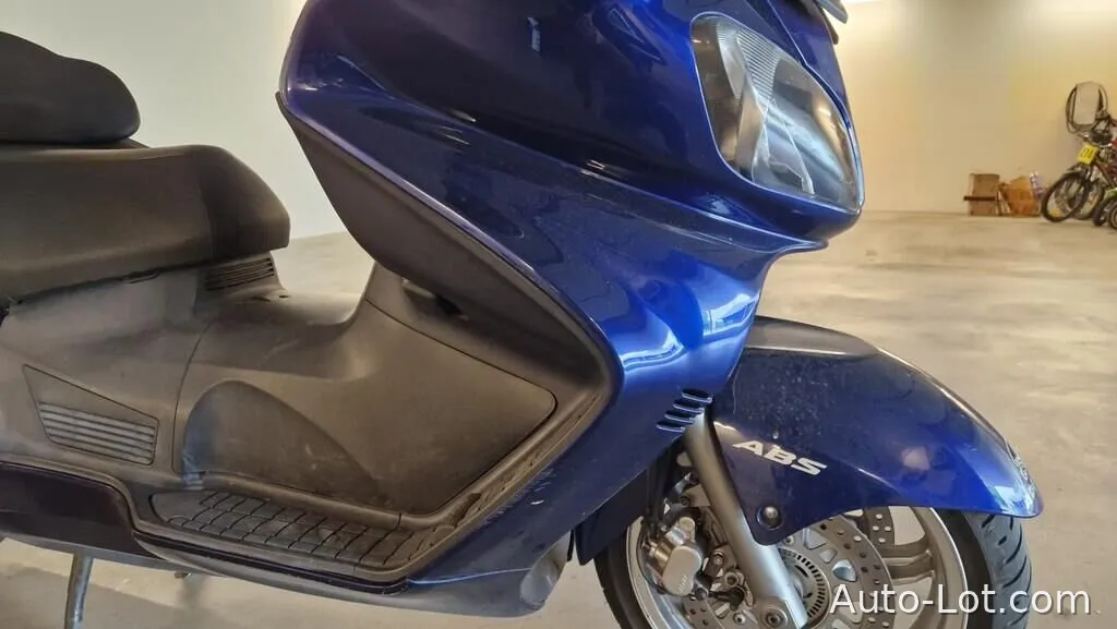 Suzuki AN 650 A Burgman K5 - фото 13