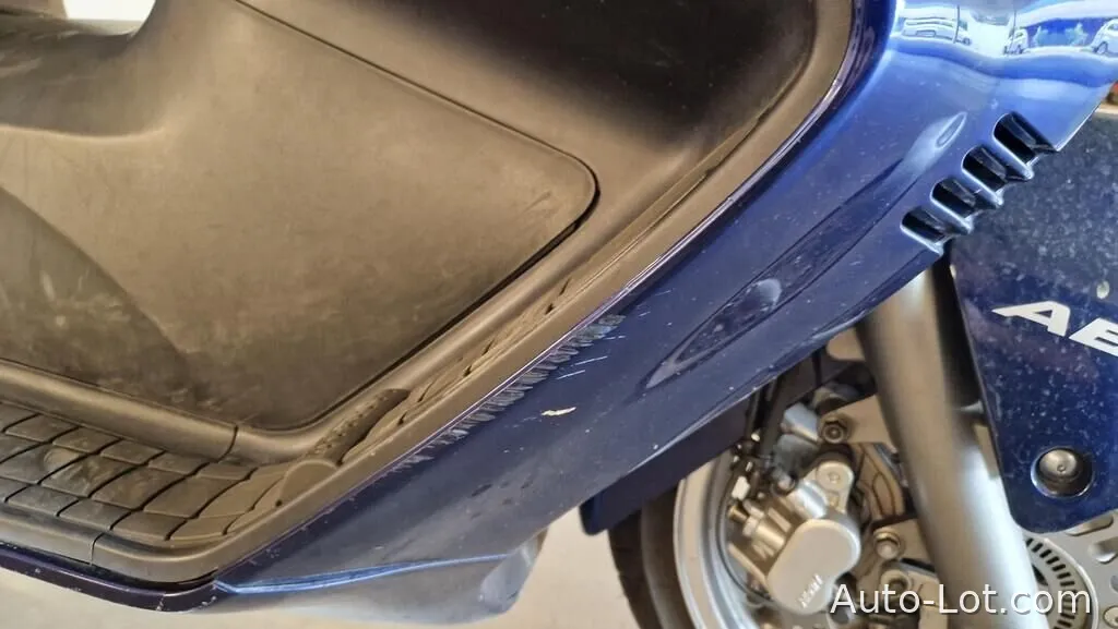 Suzuki AN 650 A Burgman K5 - фото 14