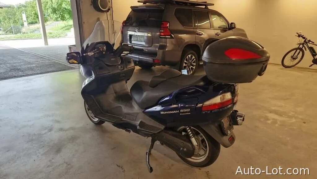 Suzuki AN 650 A Burgman K5 - фото 4