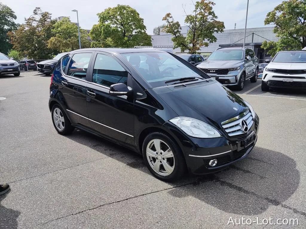 Mercedes Benz A 180 - фото 2