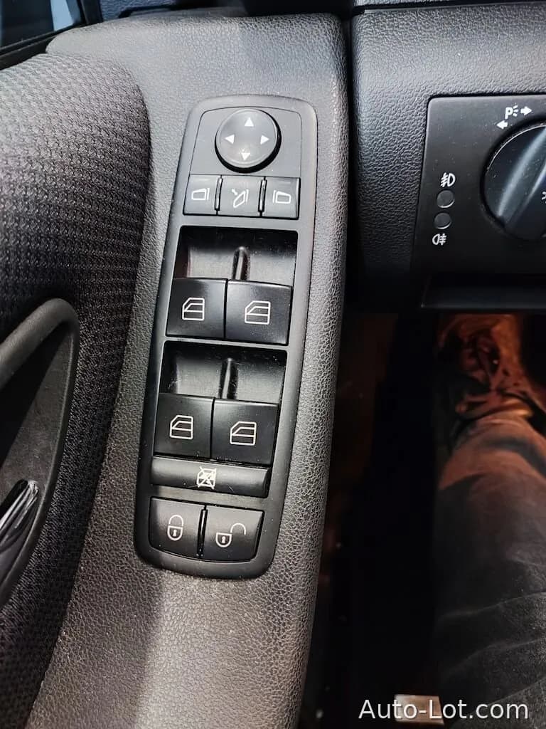 Mercedes Benz A 180 - фото 10