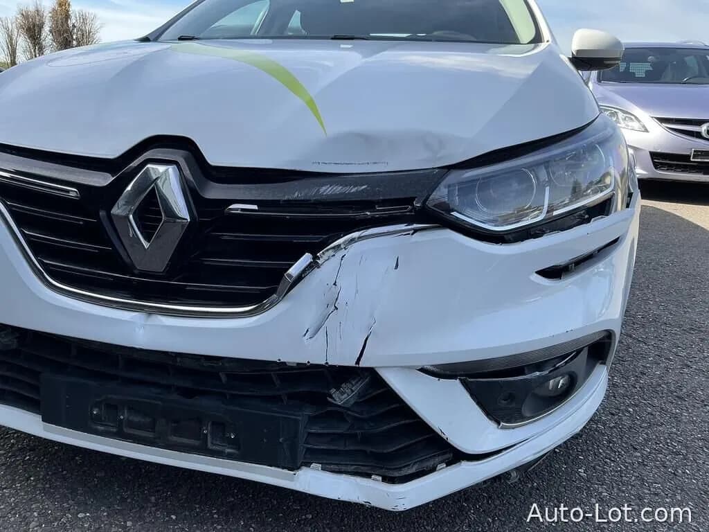 Renault Mégane - фото 8