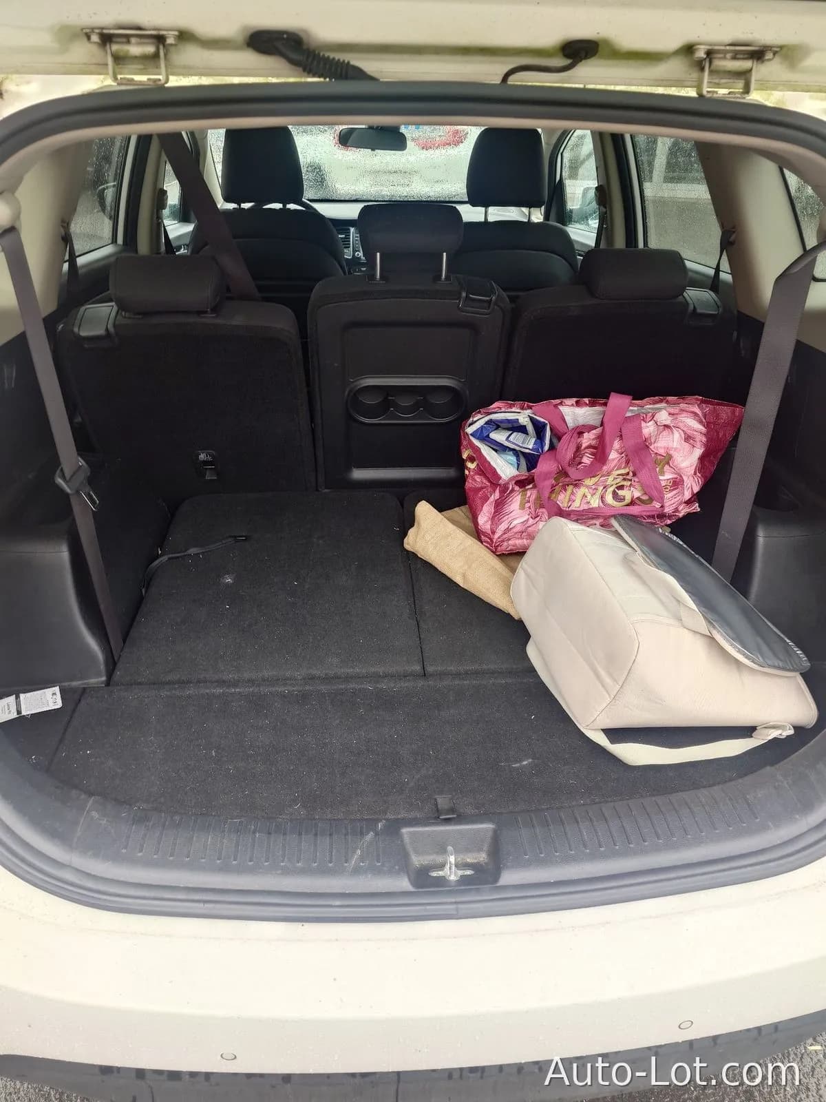 KIA Carens IV - фото 7