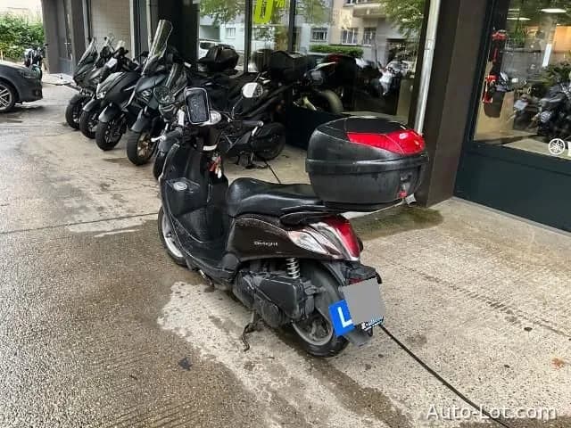 YAMAHA XC 115 scooter - фото 3