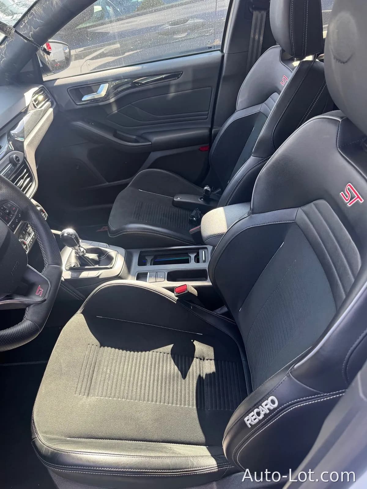 FORD Focus ST - фото 12