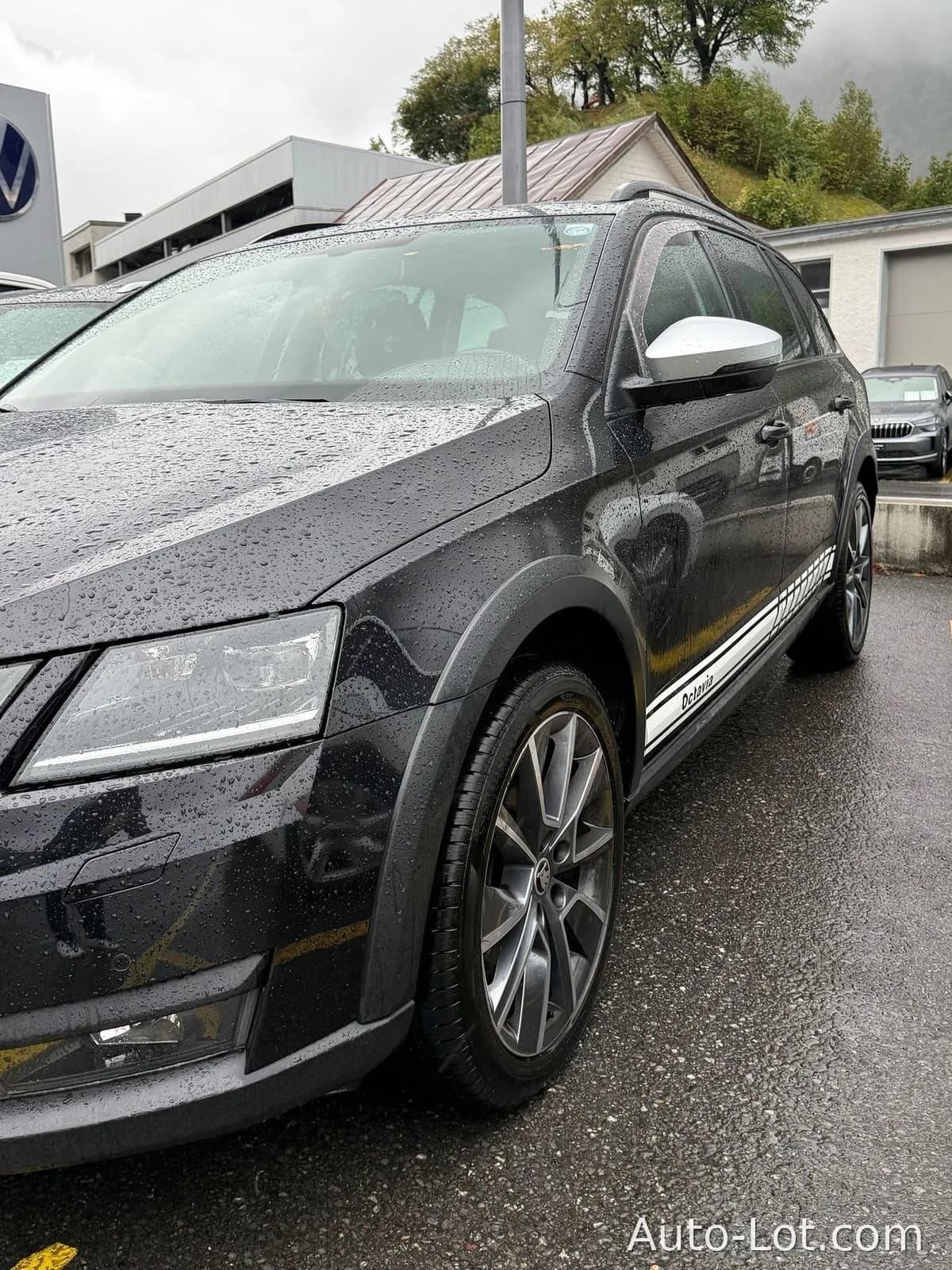 SKODA Octavia - фото 2