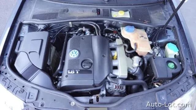 VW Passat Variant 1.8T Stationswagen - фото 5