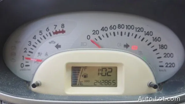 Daihatsu Sirion 1.0 eco-top Limousine - фото 8