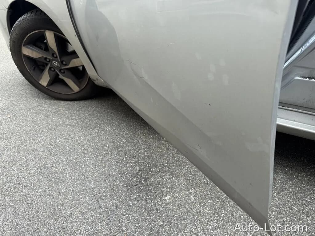 Toyota Auris Touring Sports - фото 9